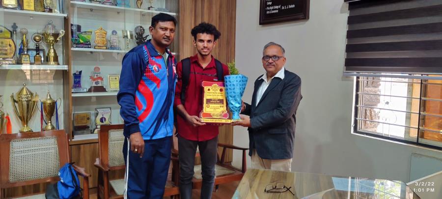 Runner's up in Team General Championship at Kolhapur Zonal Taekwondo Championship 2022, held at Azra College