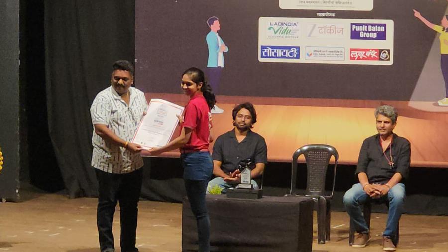 Performance at the Loksatta Lokankika 2025.